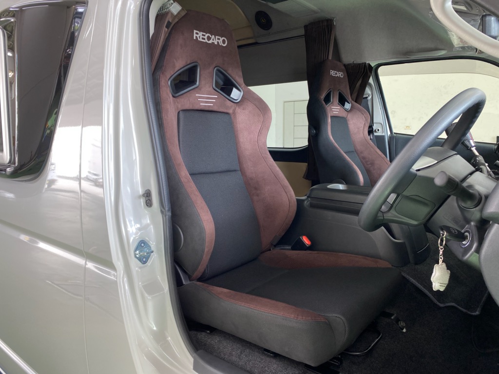 RECARO SR-7F ハイエース - パーツ